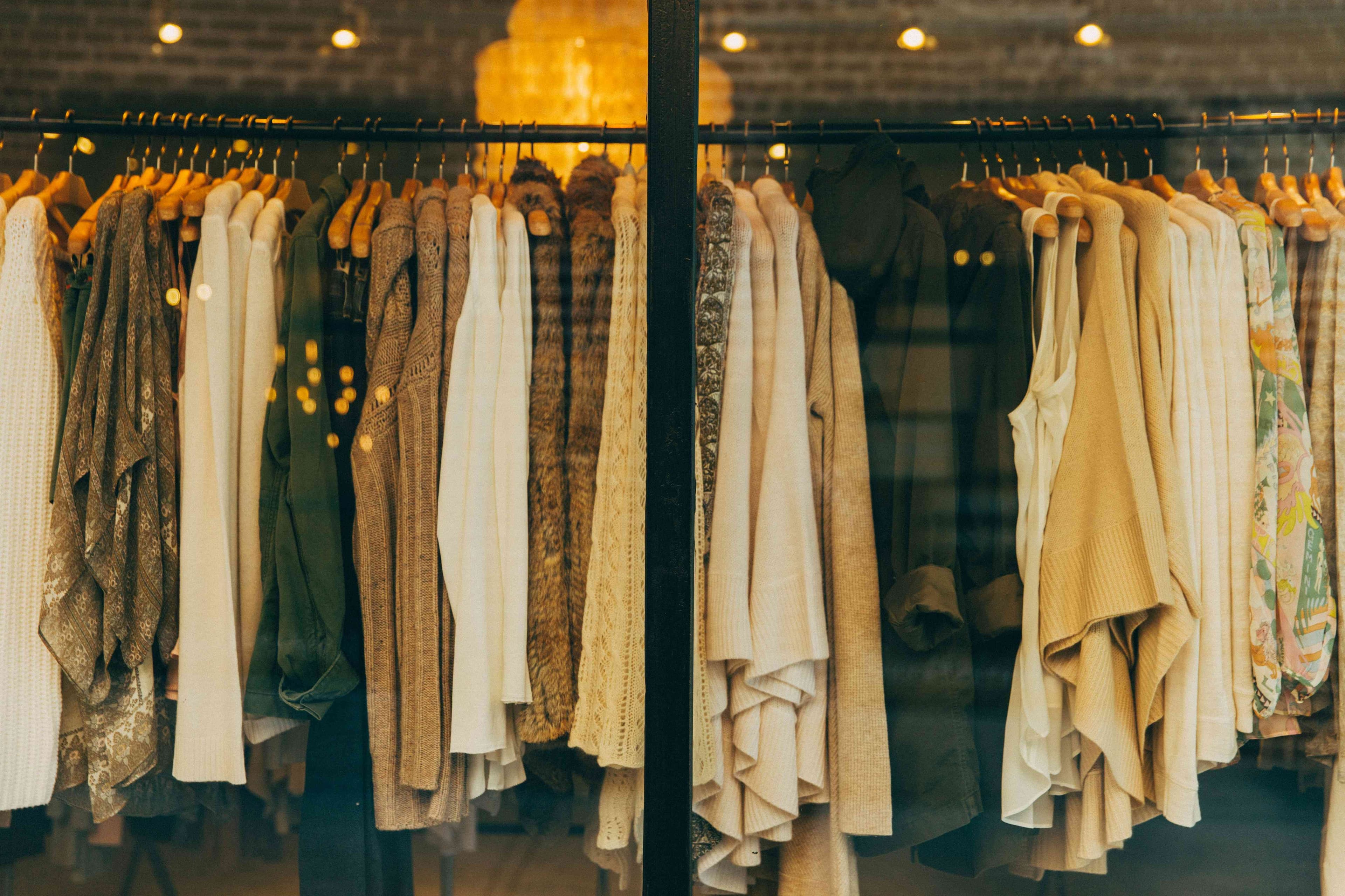 MuseDAM Blog | How Fashion Brands Manage New Seasonal Collections? Complete DAM Guide
